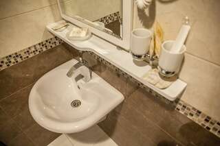 Отель Alex Aqua Санкт-Петербург Двухместный номер с 2 двуспальными кроватями-7